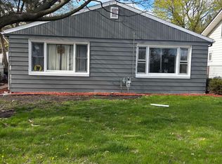 3025 Parkside Ave, Rockford, IL 61101