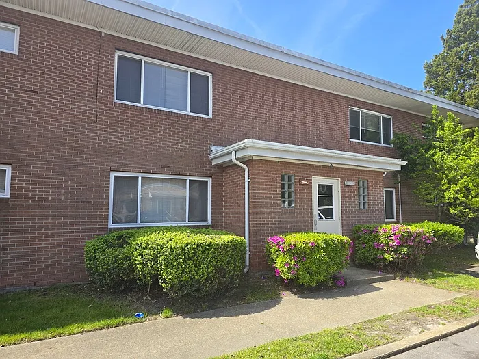 1128 Sparrow Rd #8