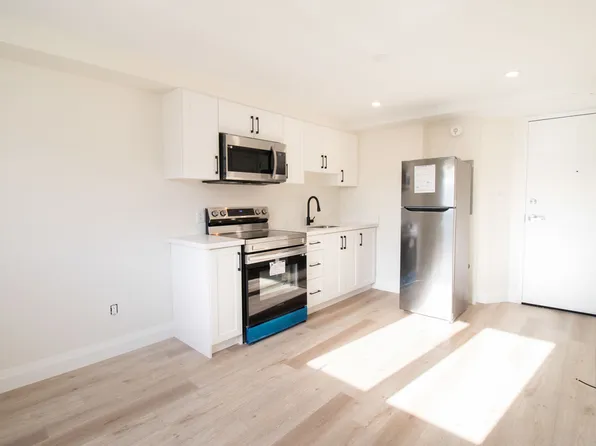 21 7th St, Welland, ON L3B 5B6