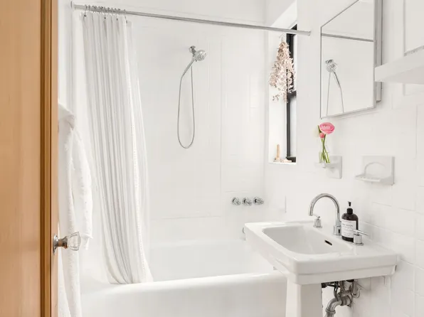 205 East 10th Street image 9 of 12