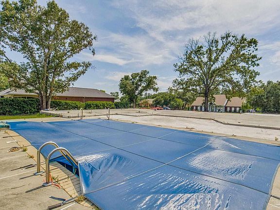 5th image of 5576 Oakmont Dr