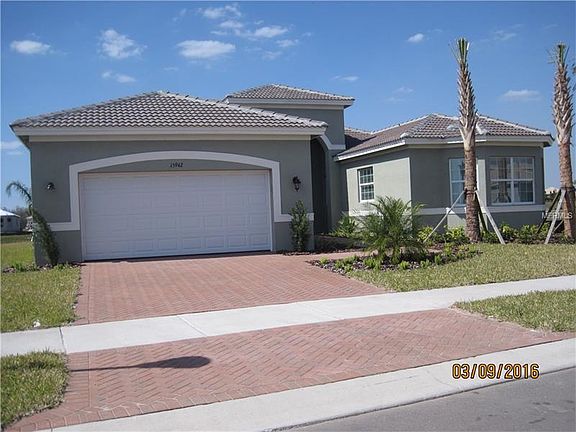 3rd image of 15942 Cape Coral Dr