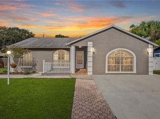 163 NW Lincoln Cir N, Saint Petersburg, FL 33702