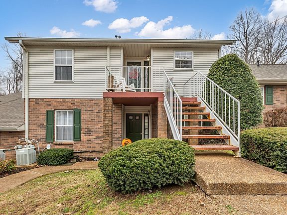 2nd image of 114 Eastdale Ln