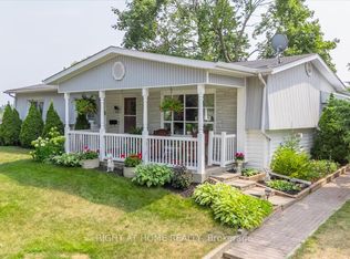 30 Main St, Innisfil, ON L9S 1M9