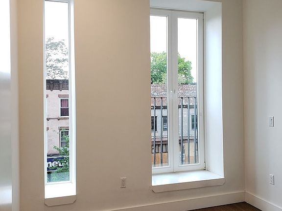 2nd image of 1460 Fulton St APT 4B