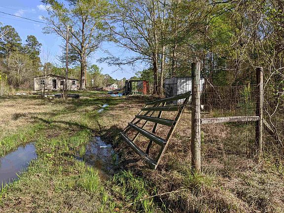 3rd image of 355 County Road 561
