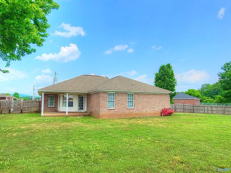 241 Misty Cove Ct — Photo 20