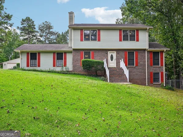 6092 Lakeshore Dr SE, Mableton, GA 30126