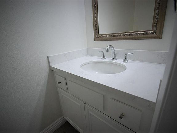 4th image of 288 Green Lea Pl