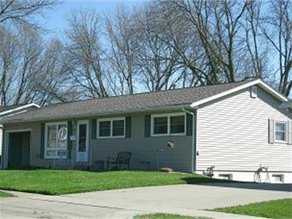 2216 Saint John Dr, Dubuque, IA 52002 MLS 144373 Zillow 2216 Saint John Dr, Dubuque, IA 52002 MLS 144373 Zillow