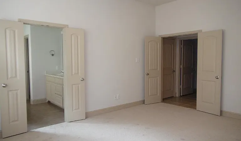 6783 San Fernando — Photo 9