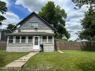 620 2nd St SW, Jamestown, ND 58401