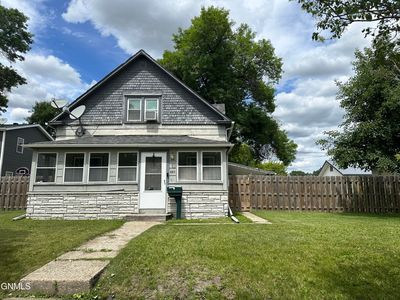 620 2nd St SW, Jamestown, ND, 58401
