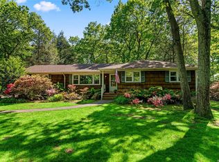 24 Grassy Pond Dr, Smithtown, NY 11787