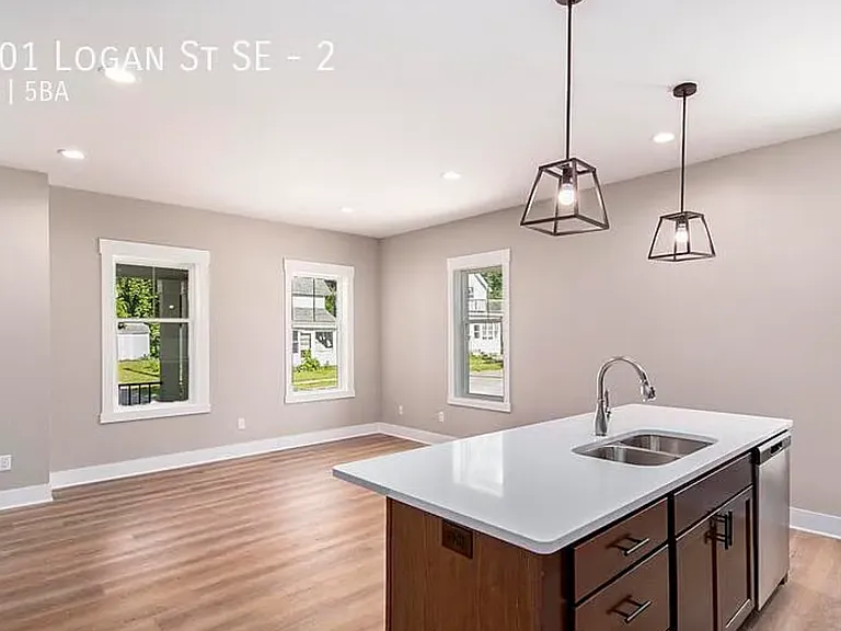 1301 Logan St SE #2 — Photo 2