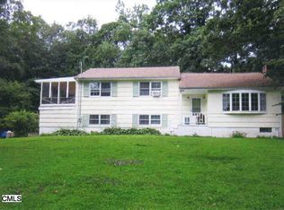 11 Jennifer Rd, Norwalk, CT 06850