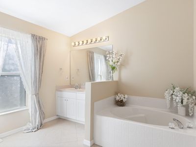 983 E 13th Sq Square, Vero Beach, FL, 32960