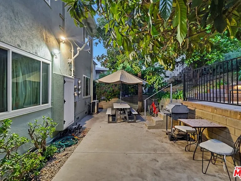 1828 Silver Lake Blvd — Photo 15