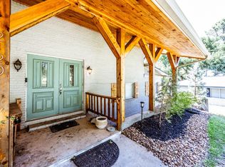 2120 Avenue R, Huntsville, TX 77340