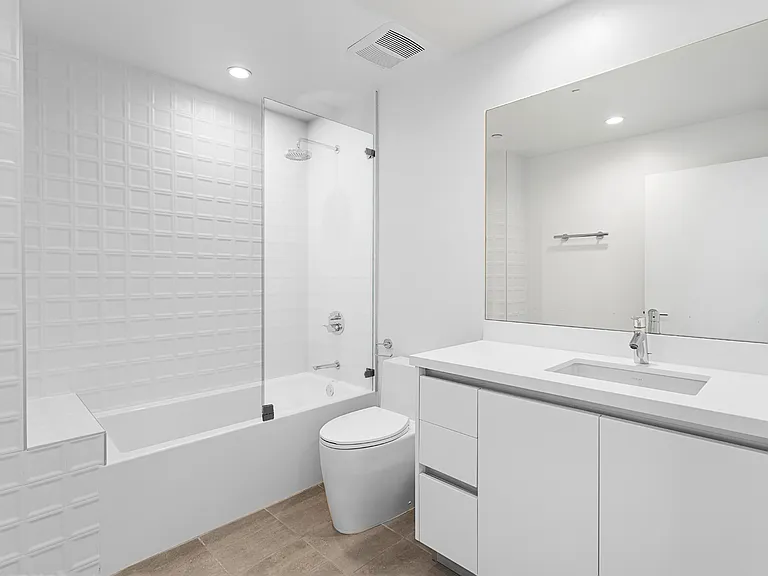 11620 Chenault St — Photo 16