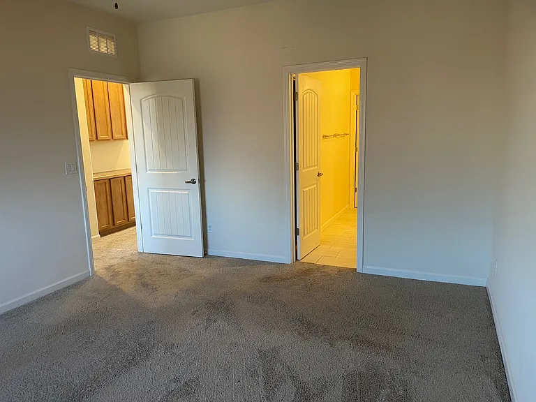 1009 Arbor Rd — Photo 11