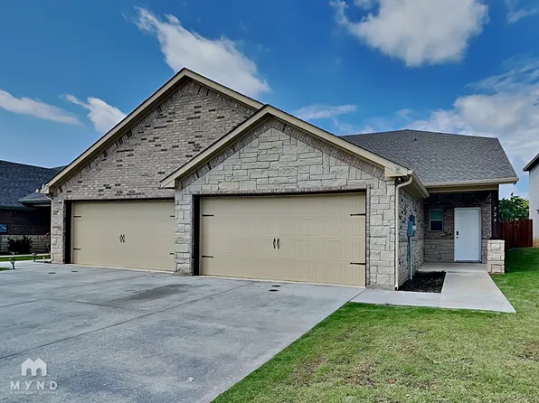 724 Rolling Terrace Cir, Granbury, TX 76049