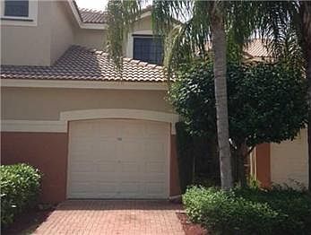 1st image of 4238 Vineyard Cir