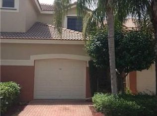 4238 Vineyard Cir, Fort Lauderdale, FL 33332
