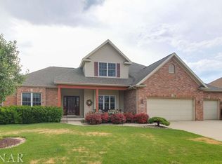 1707 Wintergreen Pkwy, Normal, IL 61761