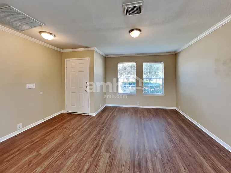 674 Cypresswood Trce — Photo 7