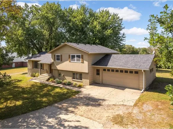 6351 Brighton Ave SE, Montrose, MN 55363
