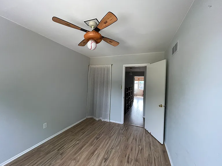13 Cartier Ct — Photo 7
