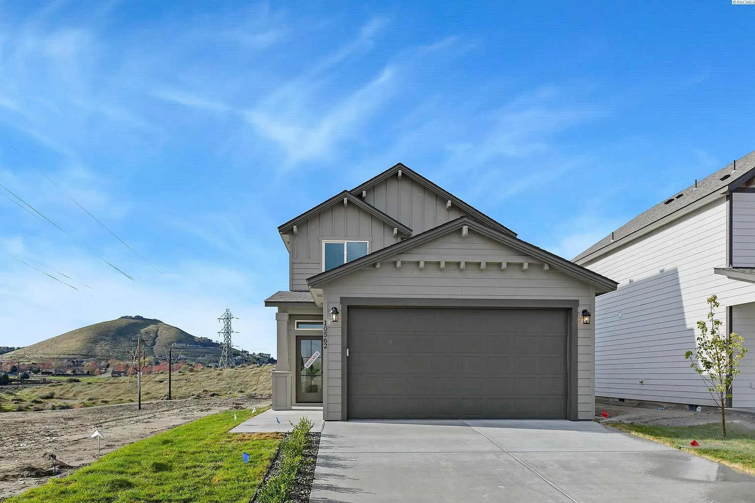 10562 Clearwater Dr photo 1