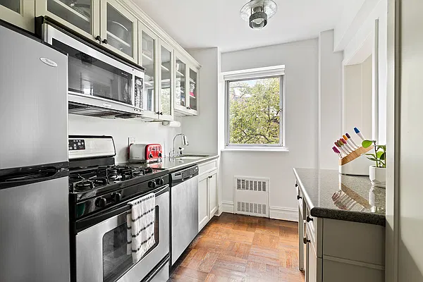 Sold by Corcoran | media 3