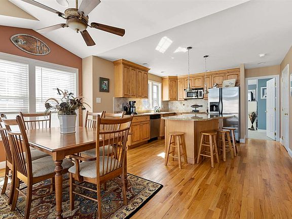 4th image of 18 75th St Unit East