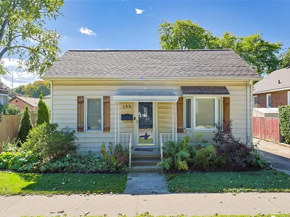 133 Bright St, Sarnia, ON N7T 4E6