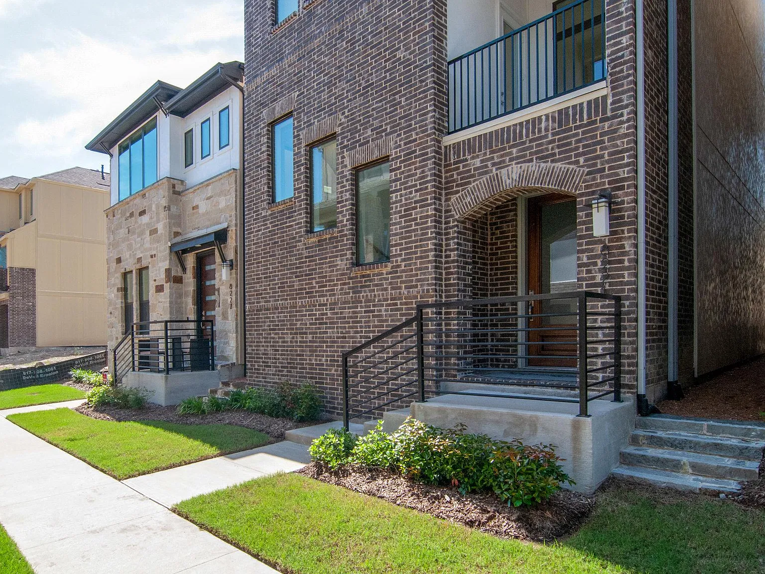 3 bed, 3.5 bath, 2389 sqft, $4,000 — Photo 1
