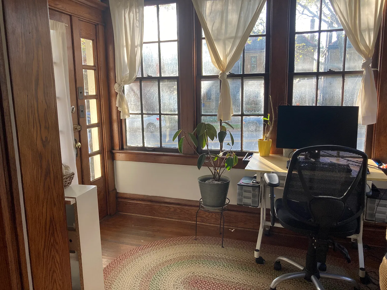 1 bed, 900 sqft, $1,400 — Photo 2