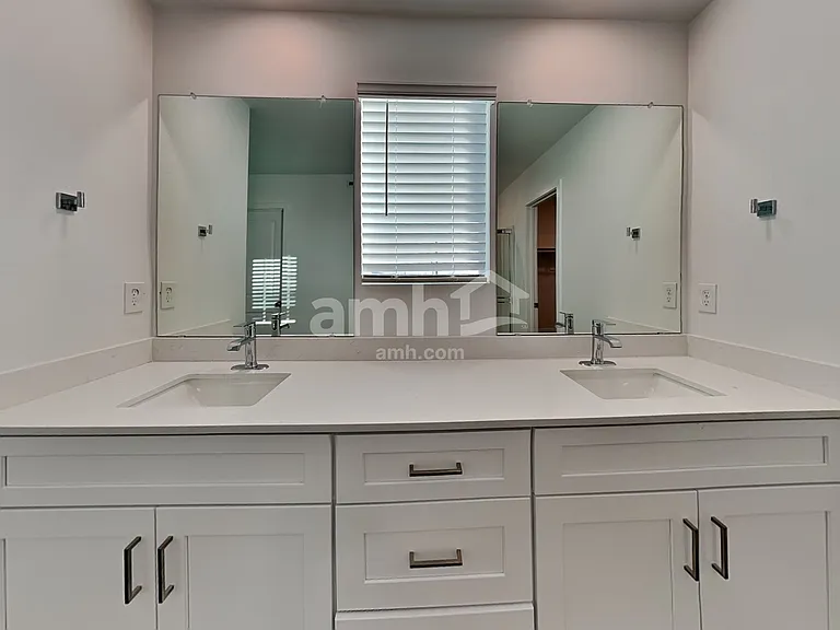 6971 N 125th Dr — Photo 9