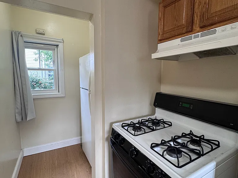 72 Bower St #1 — Photo 3