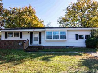 817 Berwick Dr, Fayetteville, NC 28314