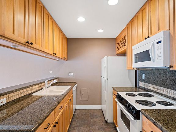 2nd image of 1230 N Sweetzer Ave APT 302