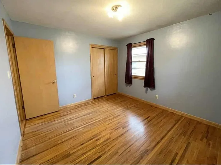 1405 Dixie St — Photo 4