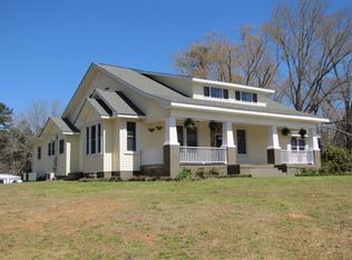 1407 Marshall Rd, Greenwood, SC 29646