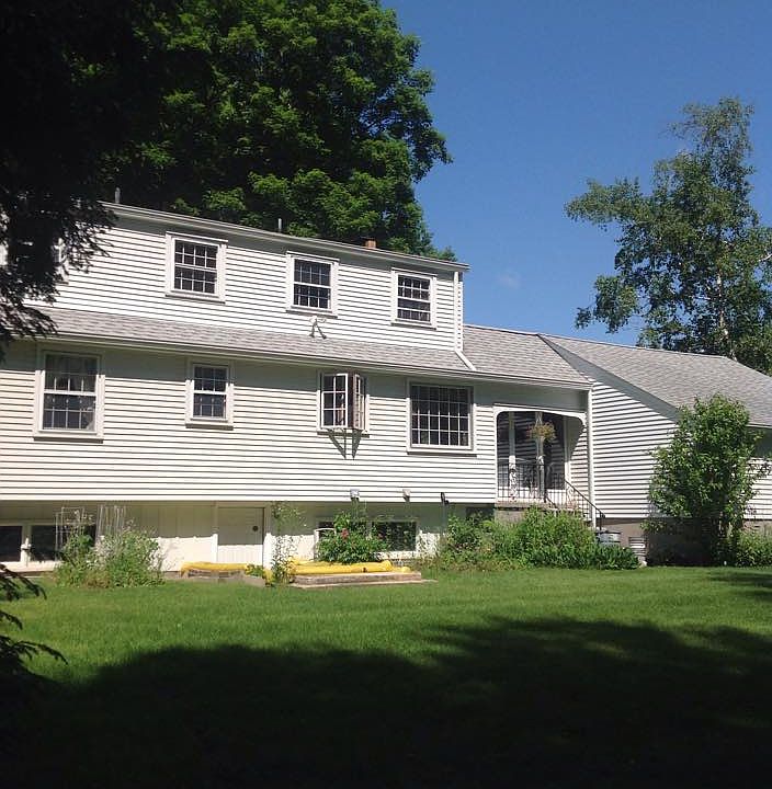 2nd image of 30 Vantana Dr
