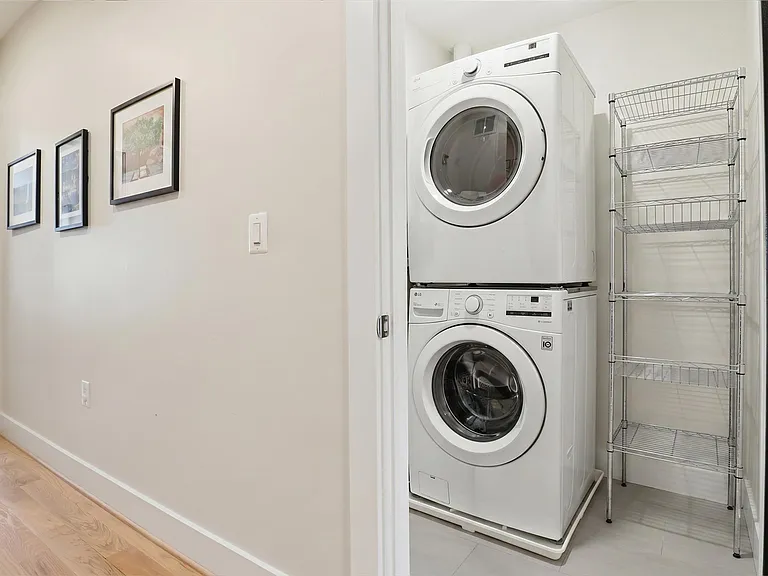 1222 Neal St NE #3 — Photo 16
