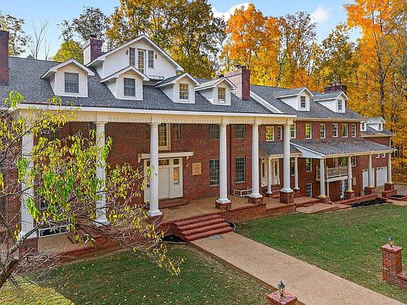 3rd image of 6211 Rocky Point Rd