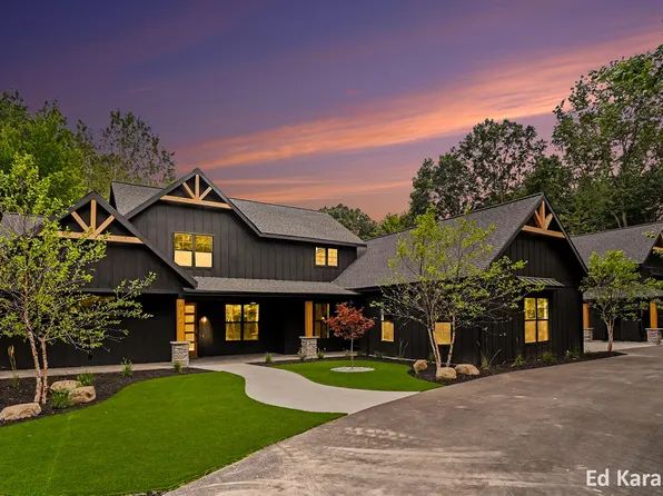 3365 Palmer Dr #59, Saugatuck, MI 49453