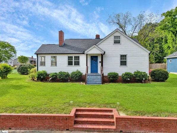201 Pine St, Clinton, SC 29325